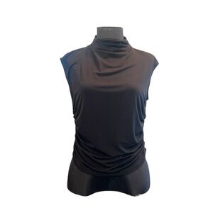 ✨ 𝐒𝐋𝐄𝐄𝐊 Black Ruched Mock-Neck Top